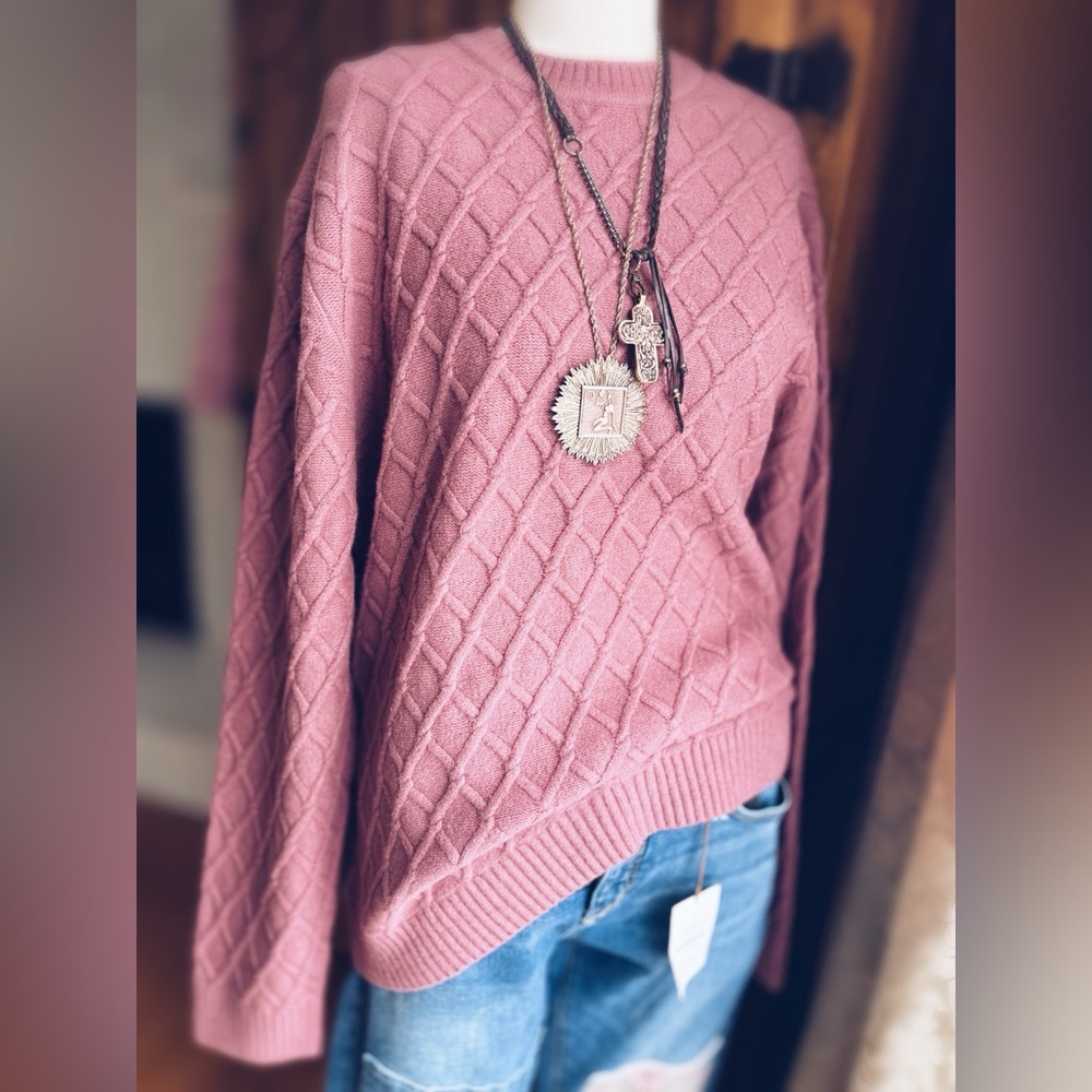 Abercrombie & Fitch Chunky Cable Knit Sweater  Raspberry NWT XXL